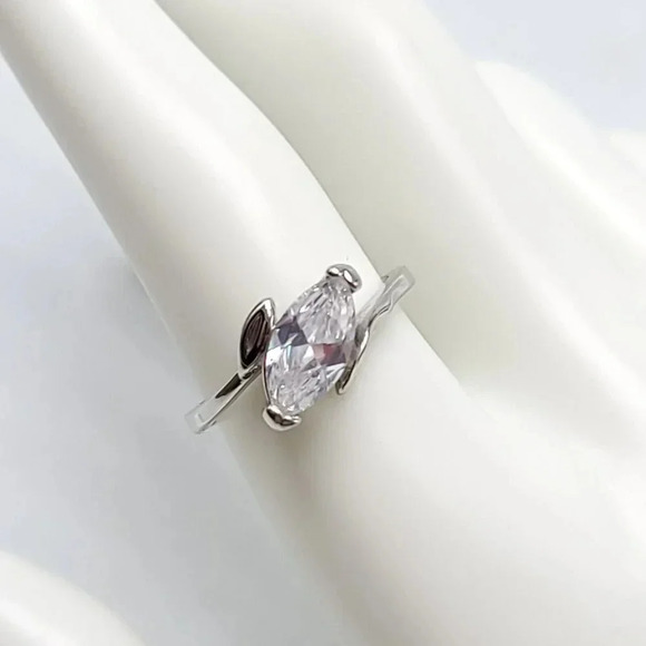 Clear Marquis Cut Glass Rhinestone CZ Silver Plated Cocktail Ring Size 8.75 - Picture 1 of 6